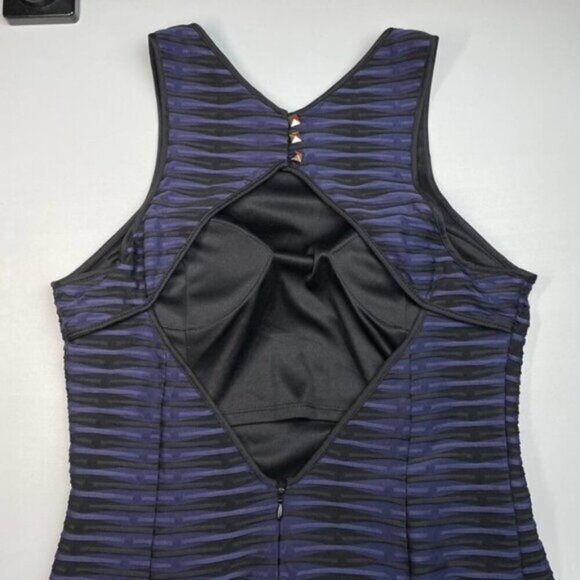 GUESS Fit & Flare Open Back Textured Mini Dress Womens Size 10 Naughty Night - Picture 7 of 8
